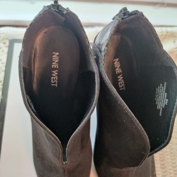 NINE WEST NW7NERRA VEGAN SUEDE STILETTO ANKLE BOOTS WOMEN SIZE 9M - Picture 3 of 11